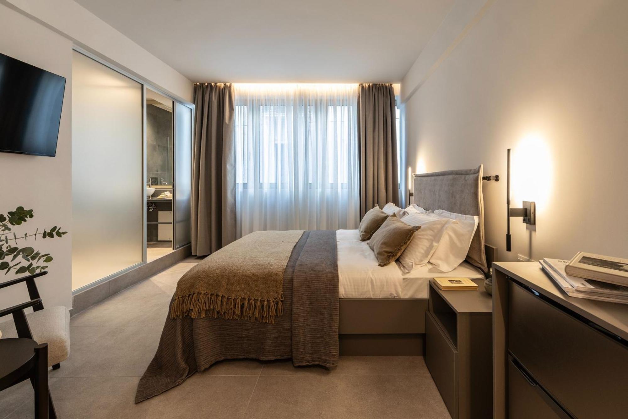 Celestial Athens Suites At Praxitelous Esterno foto