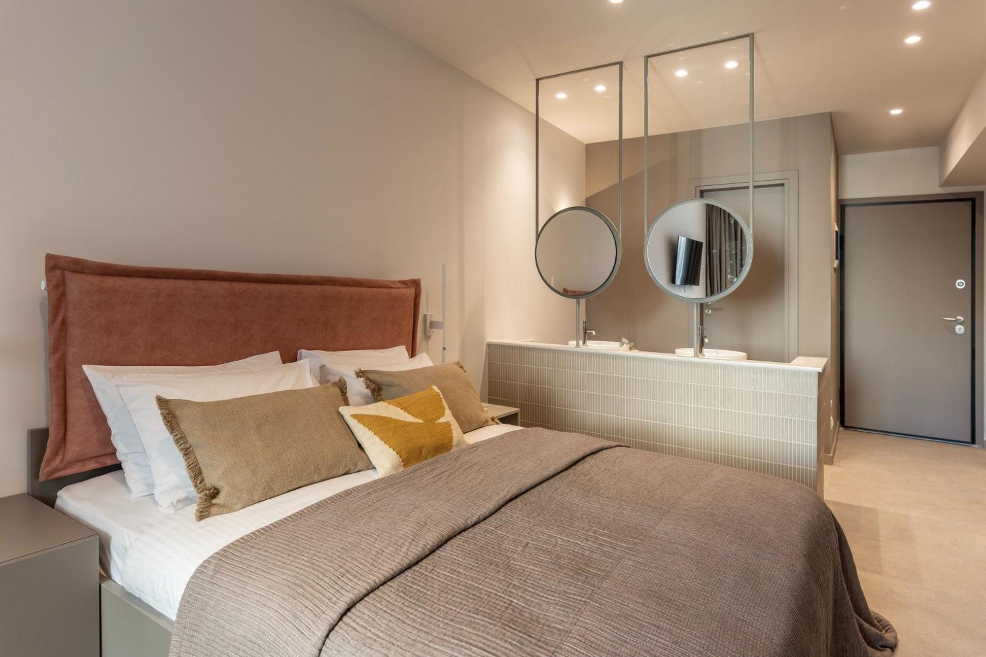 Celestial Athens Suites At Praxitelous Esterno foto